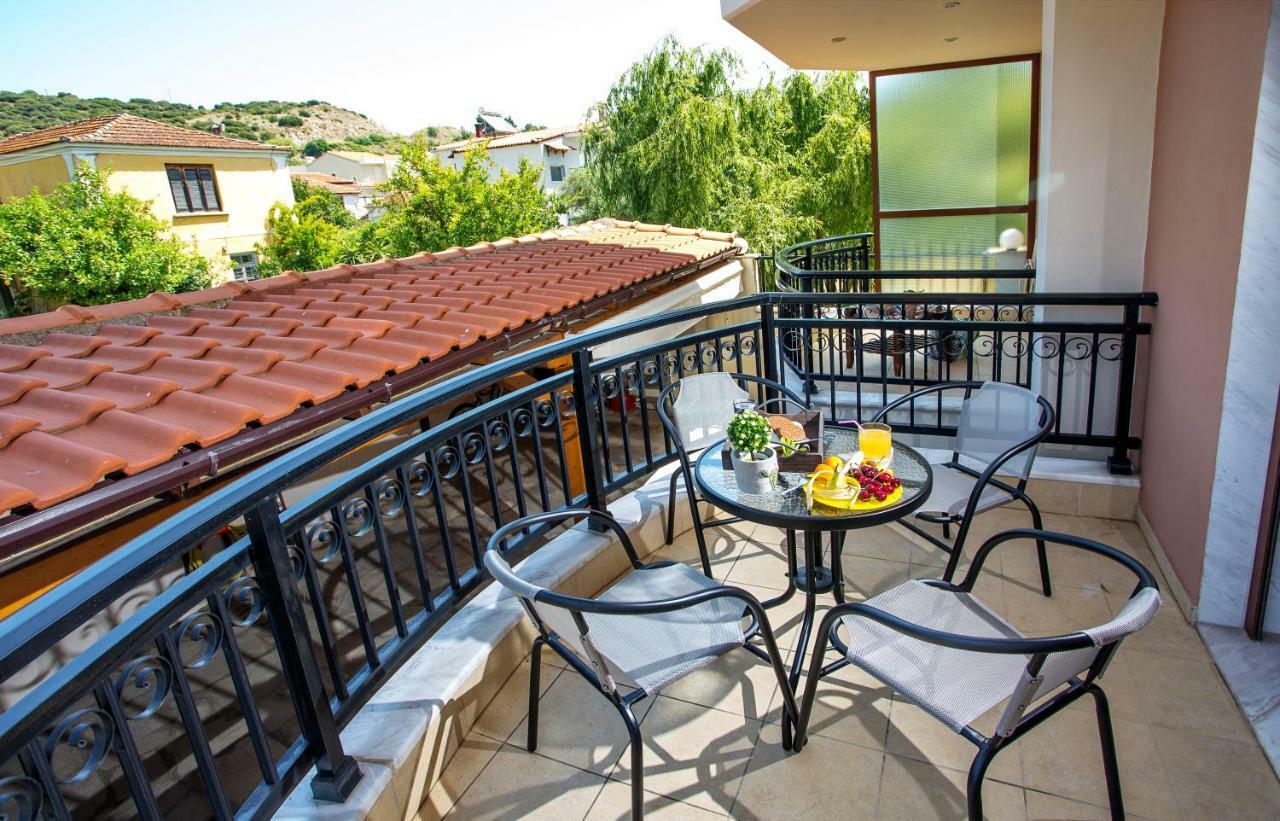 Konstantina & Evgenia Deluxe Apartment Néa Péramos المظهر الخارجي الصورة