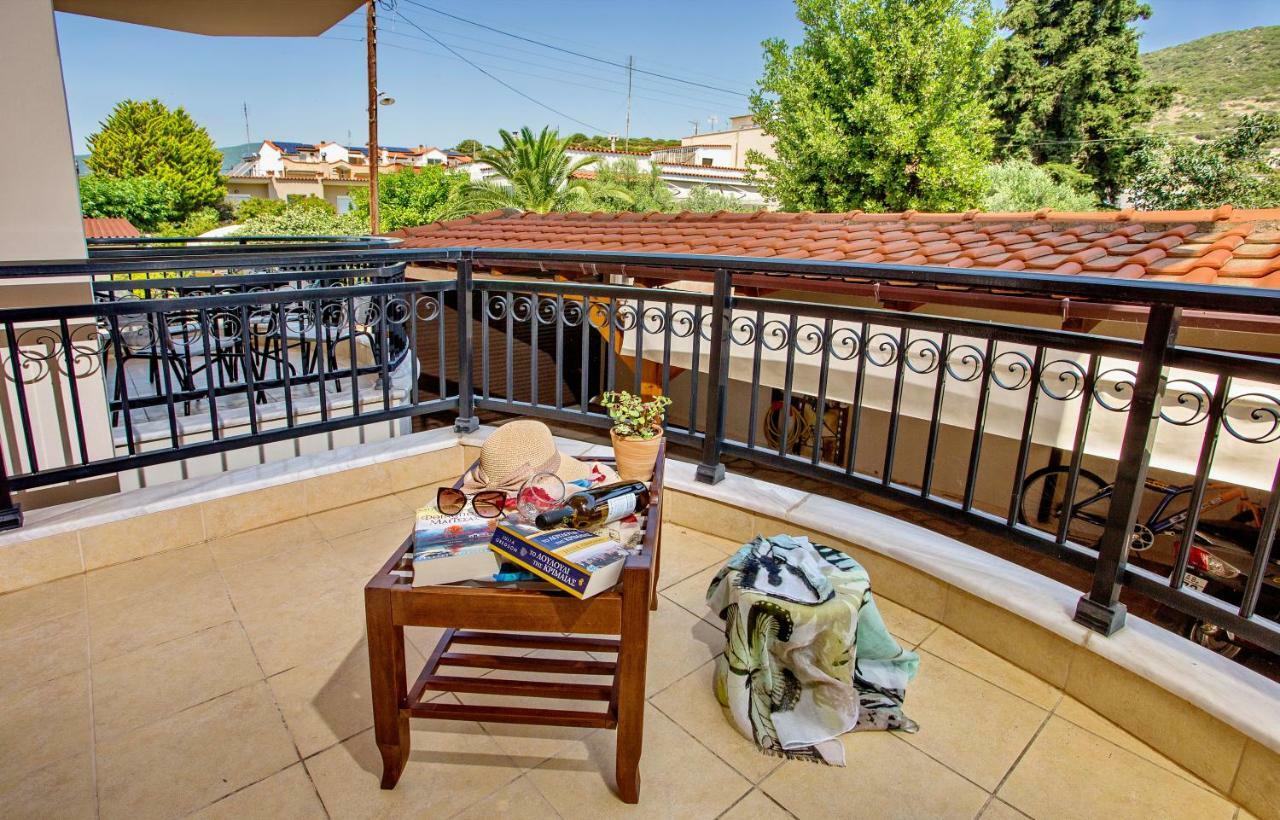 Konstantina & Evgenia Deluxe Apartment Néa Péramos المظهر الخارجي الصورة