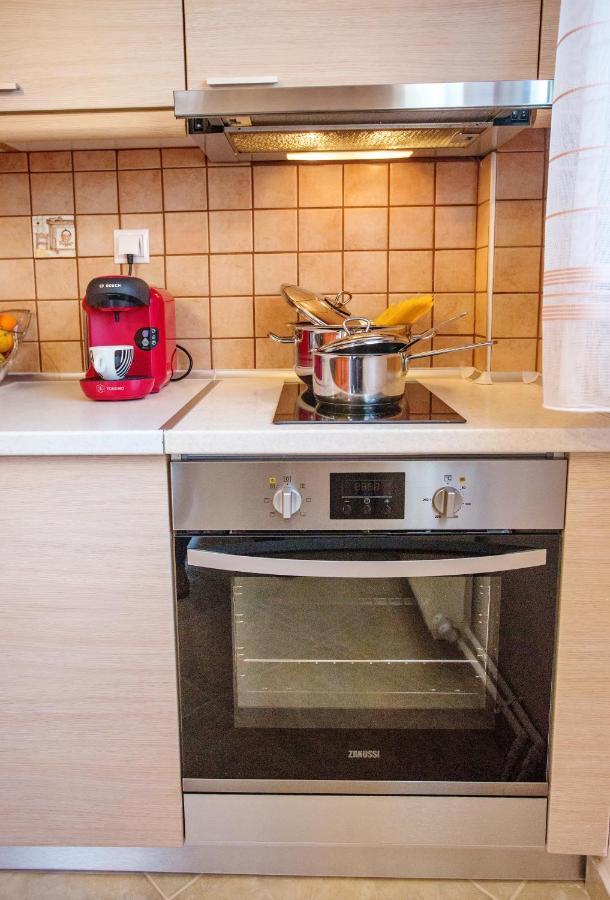 Konstantina & Evgenia Deluxe Apartment Néa Péramos المظهر الخارجي الصورة