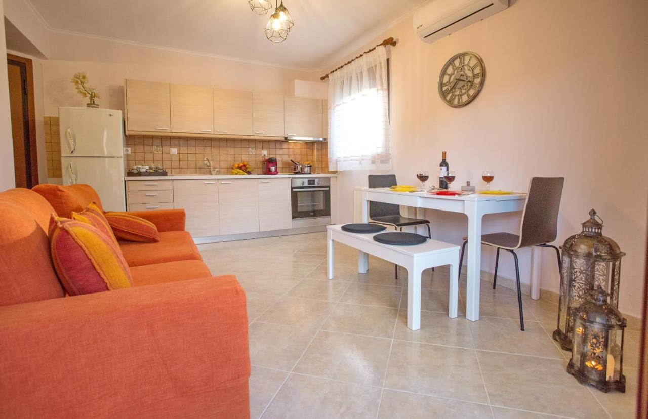 Konstantina & Evgenia Deluxe Apartment Néa Péramos المظهر الخارجي الصورة