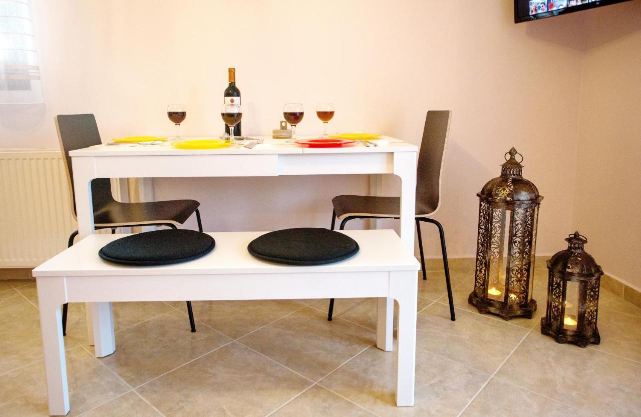 Konstantina & Evgenia Deluxe Apartment Néa Péramos المظهر الخارجي الصورة